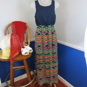 👗2X Host Pick👗 Tribal Print Maxi Dress